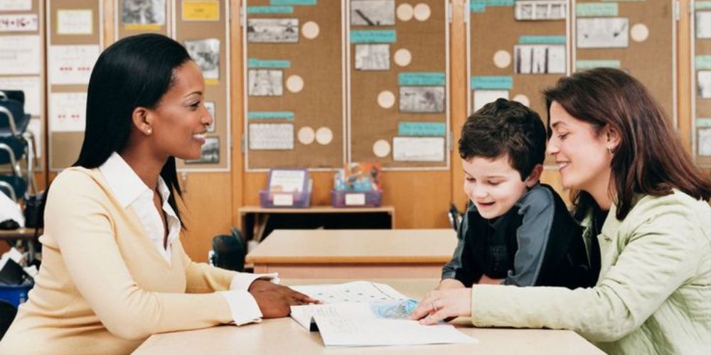 📌 Okullardaki Gündem Çocuklarımızı Nasıl Etkiliyor? Aileler ve Öğretmenler Ne Yapmalı?